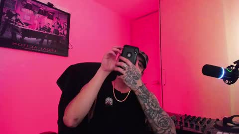  -         online show from February 2025 11:00:02 PM