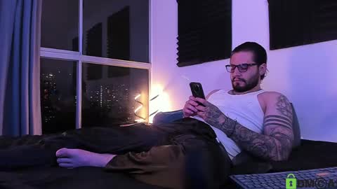 Snapshot of _elon_coxx_ chatting on June 2026 01:23:01 AM - online show from June 2026 01:23:01 AM
