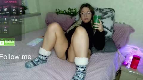 chloue and Gretta online show from November 2025 01:37:01 AM