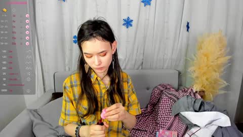 _emily__strike_ online show from December 2024 10:39:02 AM