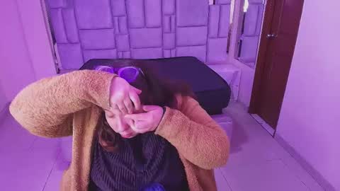 Emily  online show from January 2026 11:27:02 AM