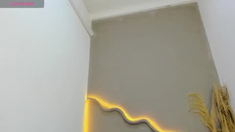 Emma online show from March 2026 08:27:02 PM