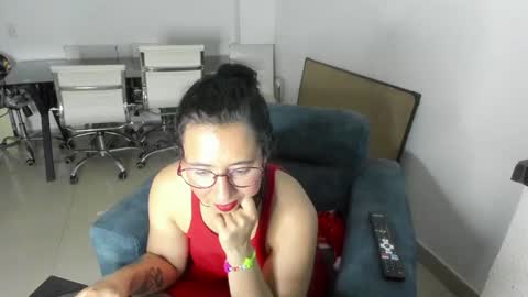 Emma online show from December 2024 01:24:01 AM