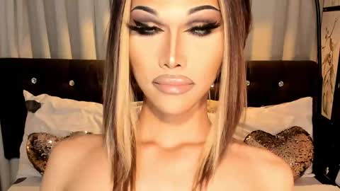 Snapshot of _enchantress_samira_ chatting on January 2025 12:49:02 AM GODDESS SAMIRA online show from January 2025 12:49:02 AM