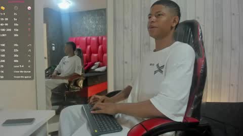 _erick_j online show from April 2026 08:39:01 PM