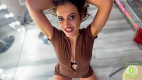 Snapshot of _eva_001 chatting on May 2026 09:31:01 PM Eva online show from May 2026 09:31:01 PM