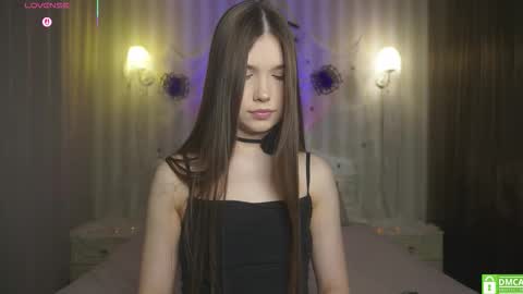 Alice online show from November 2025 09:04:02 PM