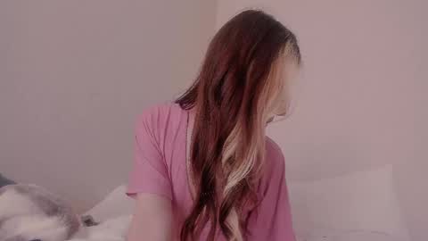 Snapshot of _eva_pleasure_ chatting on May 2026 09:06:01 AM Eva online show from May 2026 09:06:01 AM