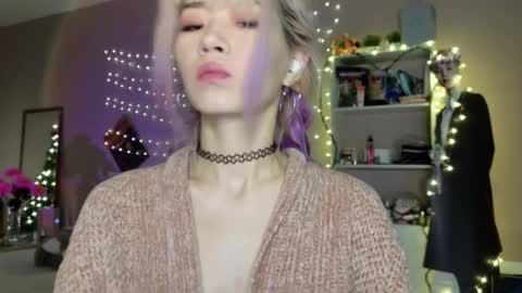 EveEva online show from January 2026 06:17:02 AM