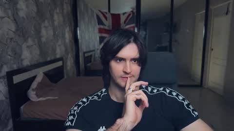 Keanu online show from November 2025 01:11:02 PM