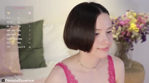 Snapshot of _female_essence_ chatting on December 2024 12:19:02 AM Essie online show from December 2024 12:19:02 AM