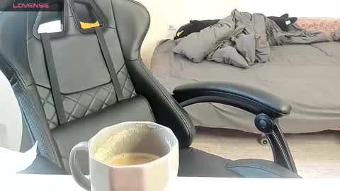 Alis online show from October 2025 07:39:01 AM