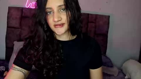 Snapshot of _gabbyx_ chatting on May 2026 08:32:01 PM Gabby online show from May 2026 08:32:01 PM