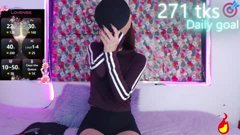 Gwen online show from January 2025 04:44:01 AM