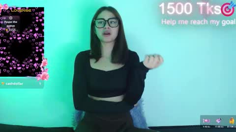 Gwen online show from September 2025 06:13:01 AM