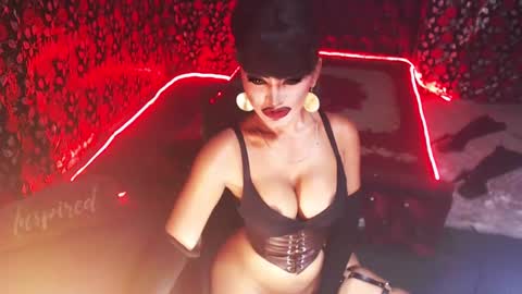 Snapshot of _hailyourqueenx chatting on December 2024 01:15:02 AM GoDDess  Chloe online show from December 2024 01:15:02 AM