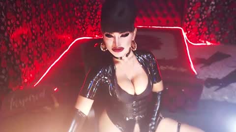 Snapshot of _hailyourqueenx chatting on December 2024 02:02:02 AM GoDDess  Chloe online show from December 2024 02:02:02 AM