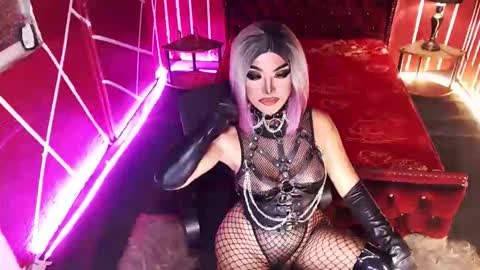 Snapshot of _hailyourqueenx chatting on September 2025 08:58:01 PM GoDDess  Chloe online show from September 2025 08:58:01 PM