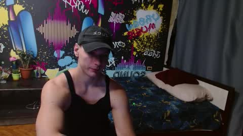 Snapshot of _happydayleon_ chatting on September 2025 12:21:01 AM _happydayleon_ online show from September 2025 12:21:01 AM