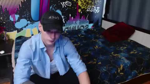 Snapshot of _happydayleon_ chatting on September 2025 11:01:01 AM _happydayleon_ online show from September 2025 11:01:01 AM