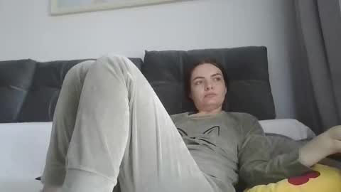 Snapshot of _hidden_frommymoom_ chatting on May 2026 09:03:02 AM Criss4u online show from May 2026 09:03:02 AM