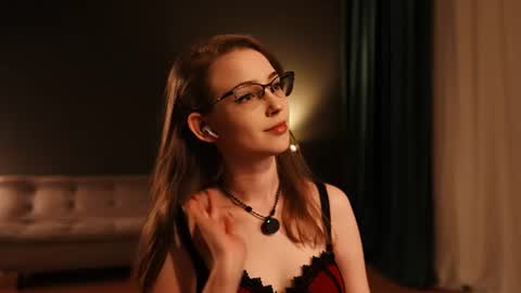 stefania stesha stef online show from August 2026 04:42:02 PM