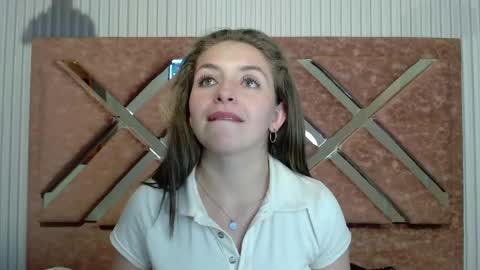 Snapshot of _isaabellaa chatting on April 2026 07:58:01 PM Isa online show from April 2026 07:58:01 PM
