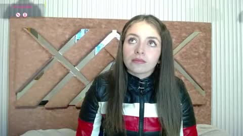 Snapshot of _isaabellaa chatting on April 2026 12:30:01 PM Isa online show from April 2026 12:30:01 PM