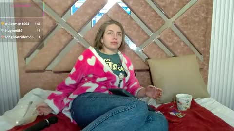 Snapshot of _isaabellaa chatting on May 2026 04:04:02 PM Isa online show from May 2026 04:04:02 PM