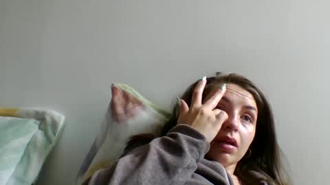 Snapshot of _isaabellaa chatting on May 2026 04:48:01 PM Isa online show from May 2026 04:48:01 PM