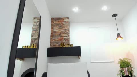    online show from February 2025 10:34:01 PM