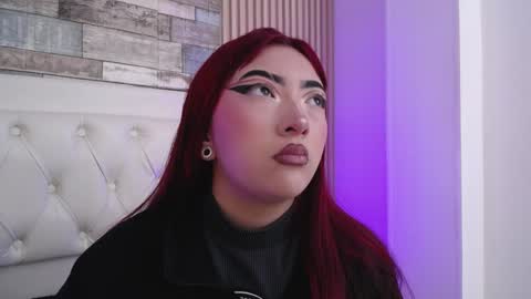 Mia online show from January 2025 01:31:02 PM