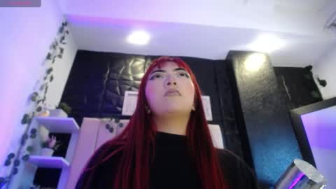 Mia online show from January 2025 07:07:02 PM