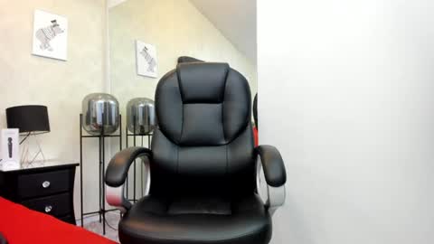 _johnson_alana online show from July 2026 12:01:01 PM