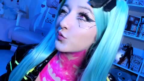 JULIANA online show from February 2025 01:46:01 PM