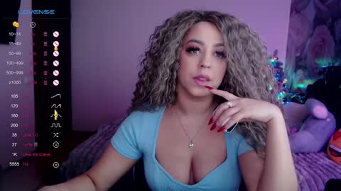 _just_a_queen_3 online show from February 2025 05:37:01 PM