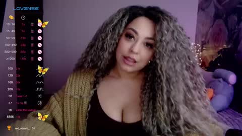 _just_a_queen_3 online show from February 2025 05:54:02 PM