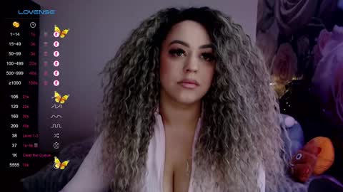 _just_a_queen_3 online show from February 2025 06:15:02 PM