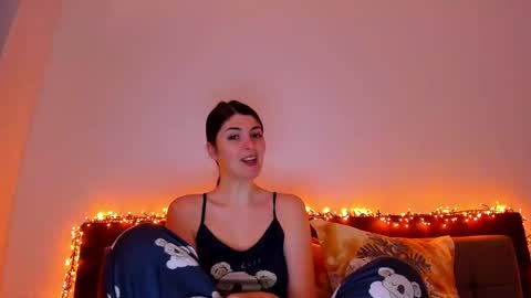 _just_a_simple_girl online show from February 2025 11:31:02 AM