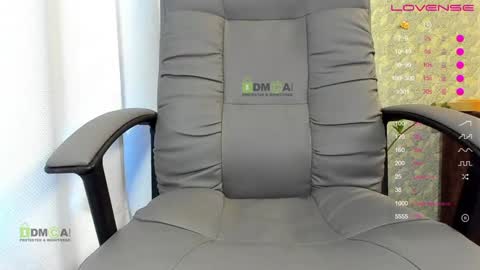 _justcallme_ online show from December 2024 09:31:02 PM