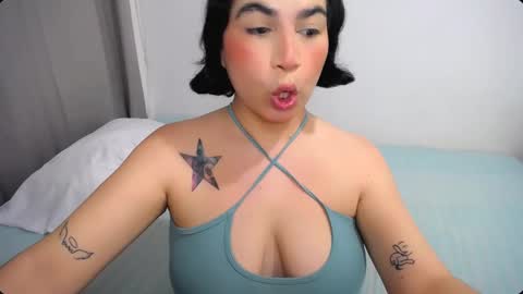Snapshot of _kade69_ chatting on October 2025 01:28:01 AM KADE online show from October 2025 01:28:01 AM