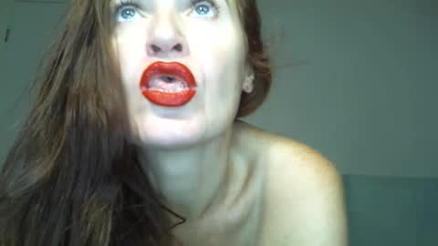 KAPELKA   online show from September 2025 03:00:02 AM