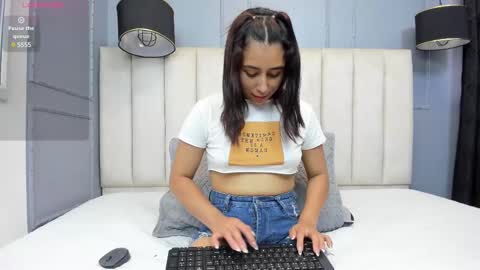 Amanda online show from March 2025 07:26:02 PM