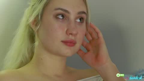 Kate online show from December 2024 09:58:02 PM