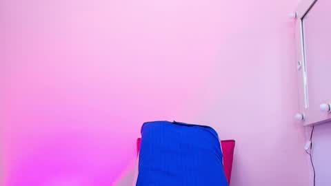 Kendall online show from October 2025 11:51:02 AM