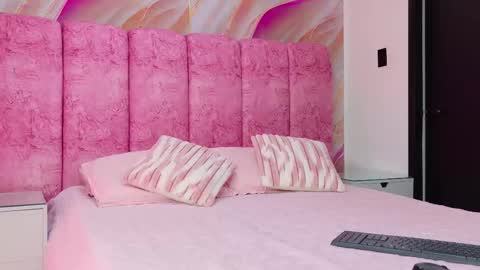 Kendall online show from March 2026 12:00:01 PM