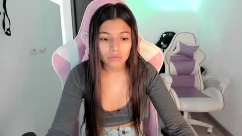 khloe sweet online show from October 2025 08:40:02 PM