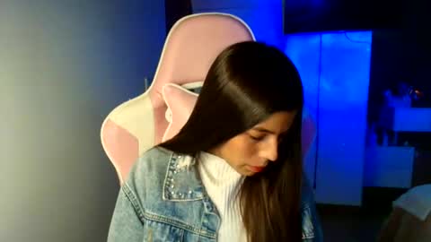 Snapshot of _khloe_sweet chatting on June 2026 10:01:02 PM khloe sweet online show from June 2026 10:01:02 PM