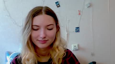 _kikiclark_ online show from October 2025 08:56:02 AM