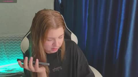 Molly   Emily online show from September 2025 09:55:02 AM